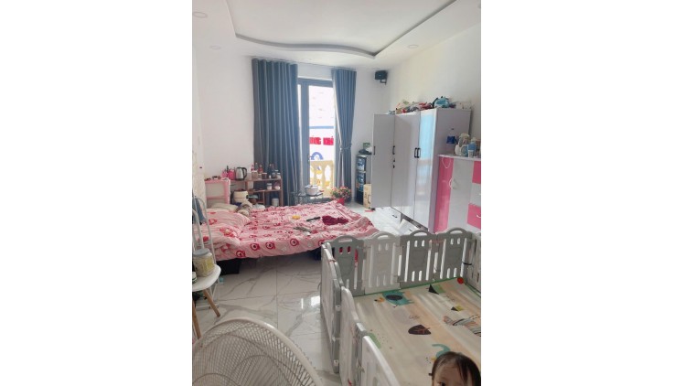 Hiếm Hòa Hưng  - Quận10 - 36m2 - 4 tầng BTCT - Hẻm 4m Thông